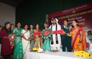 जिले की 3 लाख 99 हज़ार लाड़ली बहनों के खाते में आये 1250 और रक्षाबंधन नेग के 250 रुपये,जिला स्तरीय कार्यक्रम में शामिल हुए सांसद