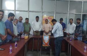 साथी पत्रकारों ने स्व.विजेंद्र आमाडारे को किया याद…प्रेस क्लब में दी गई भावभीनी श्रद्धांजलि