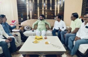 बोरगांव के युवक की ऑस्ट्रेलिया में मौत…मौत की जांच और डेड बॉडी को भारत लाने की मांग लेकर सांसद से मिले परिवारजन