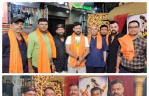 विश्व हिन्दू परिषद व बजरंग दल द्वारा प्रतिदिन 5 क्विंटल फलाहारी भंडारे का वितरण…प्रेस क्लब छिंदवाड़ा ने भी की भंडारे में सेवा,समिति ने किया सम्मान