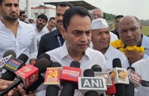 मीडिया से बोले नकुलनाथ..हरियाणा चुनाव में हार का हो रहा मंथन,महाराष्ट्र जीतेंगे….सौंसर में तीन सम्मेलनों में हुए शामिल