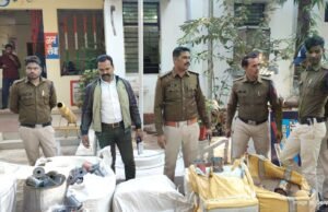 प्रतिबंधित चाइनीज मांझे के विरुध्द कोतवाली पुलिस का एक्शन : छापा मारकर 2 लाख मूल्य का चाइनीज मांझा किया जप्त..3 आरोपियों पर की गई कार्यवाही
