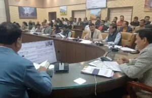 टी एल बैठक : 25 के बाद भी जारी रहेगा जल महोत्सव,अतिक्रमण हटाने और अवैध कॉलोनाइजर्स पर एफआईआर के निर्देश