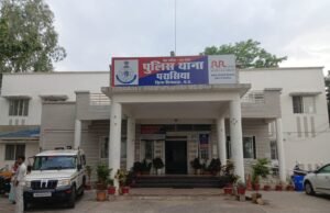 परासिया पुलिस की कार्यवाही : नगदी चोरी करने वाली राजस्थान की दो शातिर फरार महिलाओं को किया गिरफ्तार..