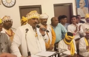 छिंदवाड़ा में बोले नेता प्रतिपक्ष उमंग सिंघार..गर्व से कहो हम आदिवासी हैं,हम हिन्दू नही,सबरी को भी बताया आदिवासी…सिंधिया के बेटे के एमपीसीए अध्यक्ष बनने पर बोले,बड़े लोगों ने हर संस्था को बना ली है अपनी बपौती..राज्य सरकार को बताया निरंकुश व आदिवासियों की जमीन हडपने वाली