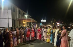 जनता त्रस्त,सरकार मस्त : रसोई गैस के बढ़े हुए मूल्य के खिलाफ सड़क पर उतरी महिला कांग्रेस..