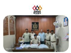छिन्दवाड़ा : पुलिस ने 02 गांजा तस्करों को किया गिरफ्तार…02 किलो गांजा सहित परिवहन में प्रयुक्त बाइक भी जप्त…गांजा बेचने वाला शिक्षक कॉलोनी निवासी युवक को भी बनाया गया आरोपी